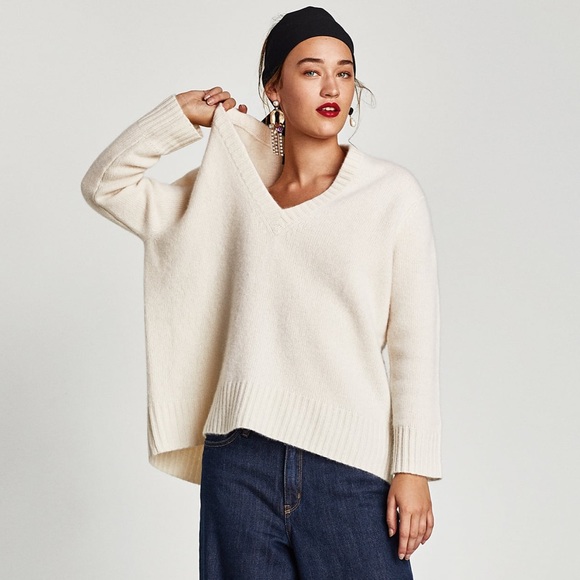 Zara Ivory Cashmere Oversized V Neck Sweater NWT Zara Ivory Cashmere Oversized V Neck Sweater NWT